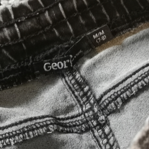 Jeans - Picture 3 of 5